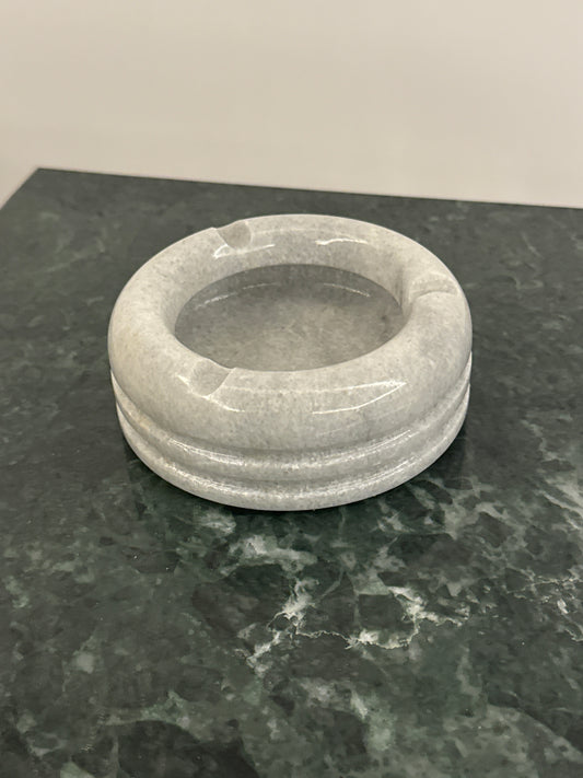 Bianco rosa ashtray